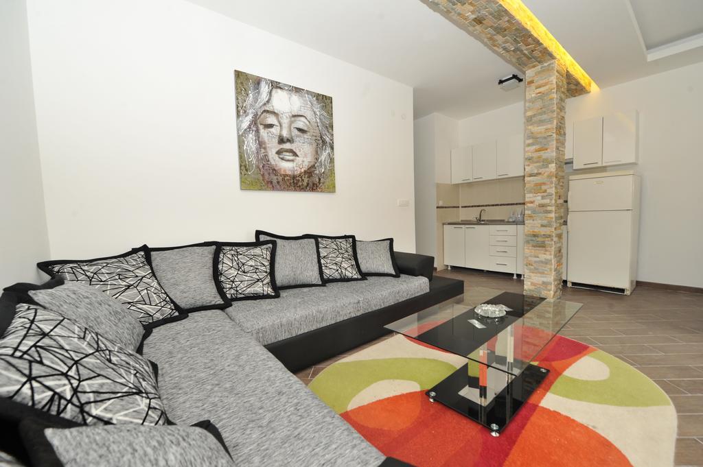 Apartments Darija Kotor Buitenkant foto