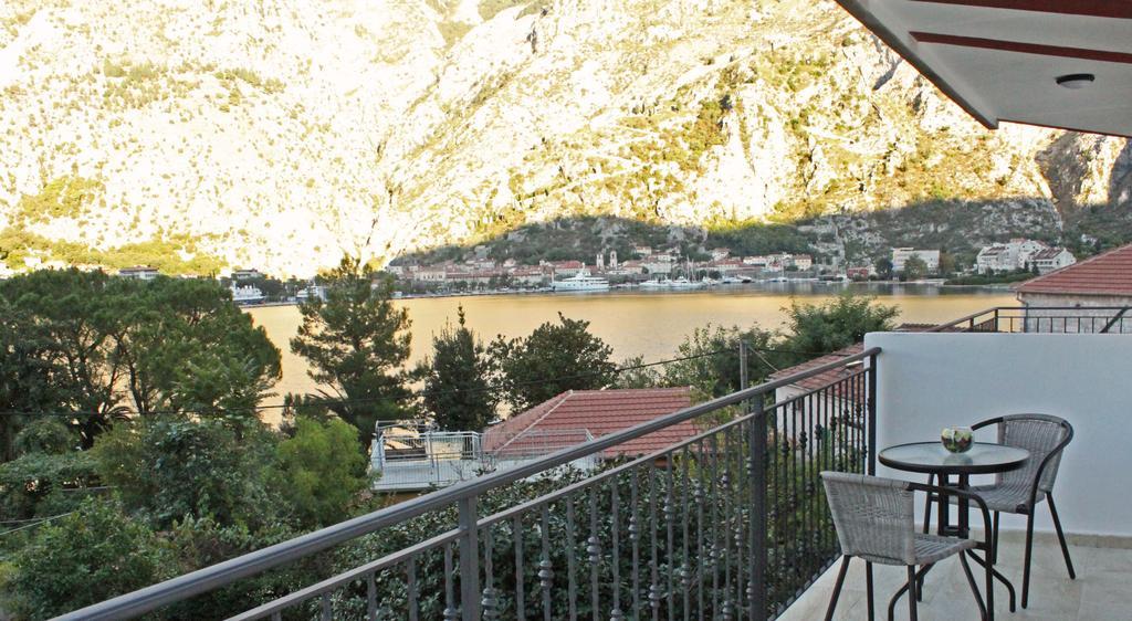 Apartments Darija Kotor Buitenkant foto